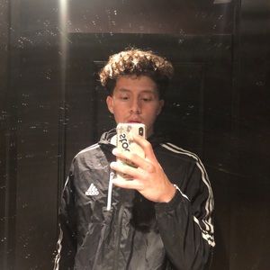 Meet your Posher, Junior